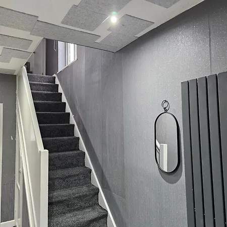 Bridgepay Modern 4 Bedroom House In Cumbria - - Free Parking Whitehaven