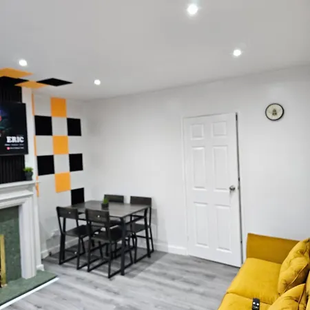 Bridgepay Modern 4 Bedroom House In Cumbria - - Free Parking Whitehaven